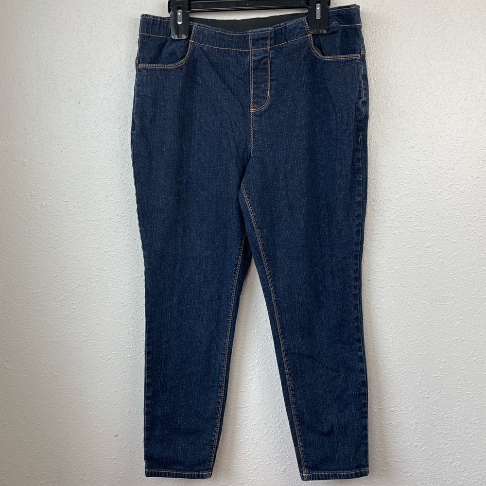D&Co. Stretch Fit Cripped Denim Jeans Size 14P EUC